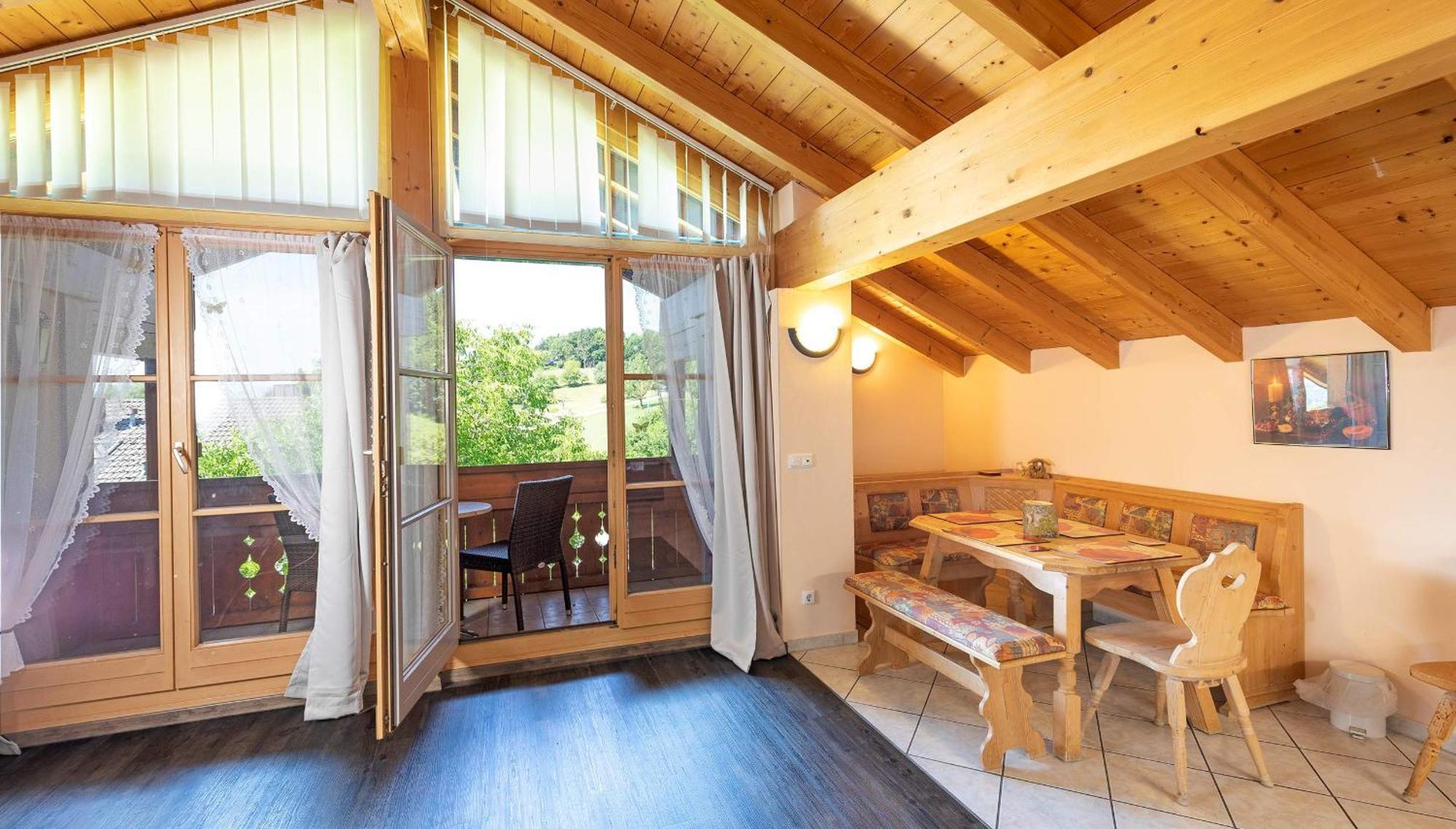Berg Hotel Weingarten Garni Rimsting Exterior photo